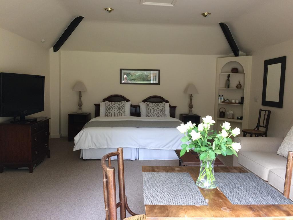 Bed and Breakfast Little Manor à Cheltenham Extérieur photo